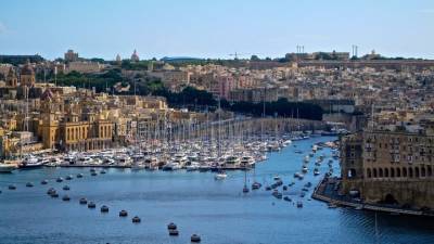 Крис Ферн - Мальта закрывает границы для антипрививочников - vesti.ru - Евросоюз - Мальта - Валлетта