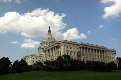 Член Конгресса США провела ночь у Капитолия, требуя продлить мораторий на выселение - mk.ru - Сша - штат Миссури