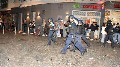 Массовые беспорядки в Берлине: пострадало как минимум 15 полицейских - germania.one - Берлин