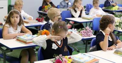 Родительская организация поддерживает обязательную вакцинацию педагогов для начала очной учебы - rus.delfi.lv - Латвия