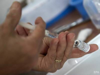 В BioNTech заявили о необходимости третьей дозы вакцины для защиты от новых штаммов COVID-19 - gordonua.com - Украина
