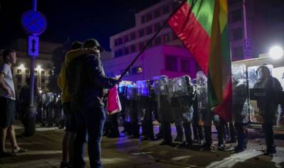 Газ и жесткие задержания: чем закончились беспорядки в Литве - lv.baltnews.com - Белоруссия - Латвия - Литва