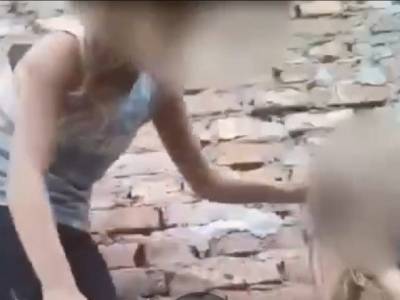 В Ростовской области школьница несколько недель избивала девушку с инвалидностью - bloknot.ru - Ростовская обл.