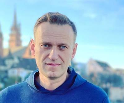 Светлана Петренко - СК предъявил Навальному обвинение в создании организации, посягающей на личность и права граждан - argumenti.ru - Россия