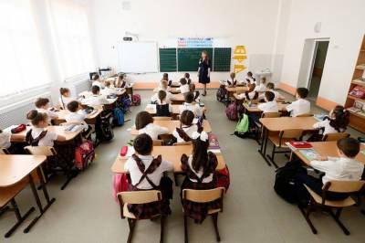Ждать ли школьникам очной учебы в новом учебном году - infox.ru