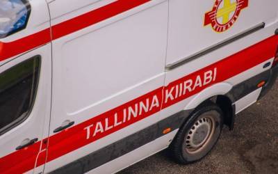 Работники скорой Таллина, уволенные за отказ вакцинироваться, обратятся в суд - eadaily.com - Эстония