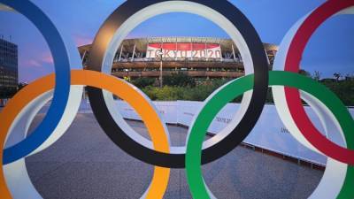 Такаси Кавамур - Софтболистке из Японии заменят надкусанную мэром Нагои олимпийскую медаль - inforeactor.ru - Япония - Токио - Нагоя