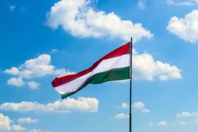 В Венгрии упростили въезд для непривитых российских туристов - mk.ru - Россия - Москва - Венгрия
