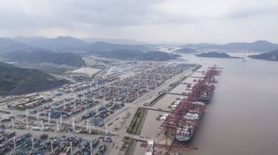 Китай частично закрыл третий по загруженности порт в мире из-за коронавируса - unn.com.ua - Украина - Китай - Киев - Нинбо-Чжоушань