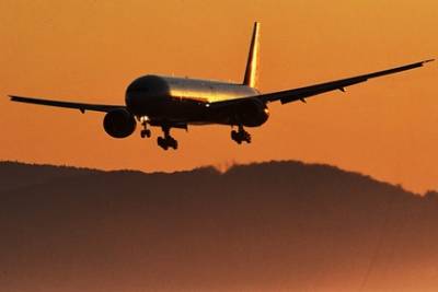 Пассажирок оштрафовали на 700 тысяч рублей из-за опасного действия в самолете - lenta.ru - Австралия - Мельбурн