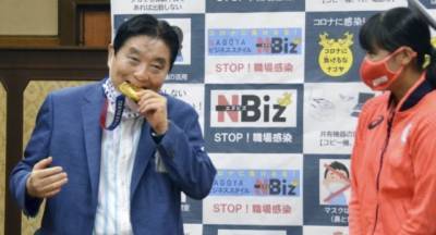 Такаси Кавамур - Миу Гото - Мэр японского города зубами испортил медаль олимпийской чемпионки: ей выдадут новую - enovosty.com - Япония - Токио