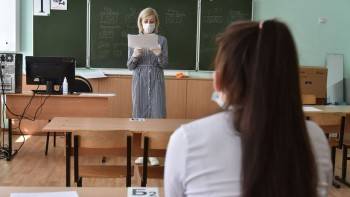 Елена Рябова - 60% вологодских педагогов привьют от COVID-19 до начала учебного года - vologda-poisk.ru