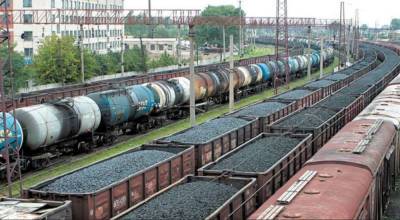 Повышение тарифов на железнодорожные грузовые перевозки нужно отложить до стабилизации ситуации в энергетической отрасли - Минэнергетики - politeka.net - Украина - Укрзализныця