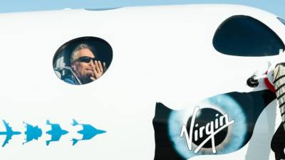 Ричард Брэнсон - Брэнсон продал акций в Virgin Galactic на 300 миллионов долларов - epravda.com.ua - Украина