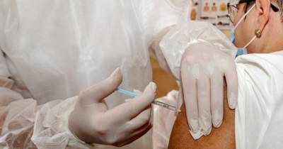 Андрей Волянский - "Чем больше появляется штаммов COVID - тем менее эффективными становятся вакцины", - иммунолог - focus.ua - Украина