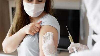 Создатель «ЭпиВакКороны» заявил об отсутствии смертей от вакцины - runews24.ru - Россия - Новосибирск