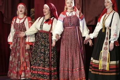 Хадижат Омарова - Россиянам посоветовали петь народные песни после коронавируса - lenta.ru