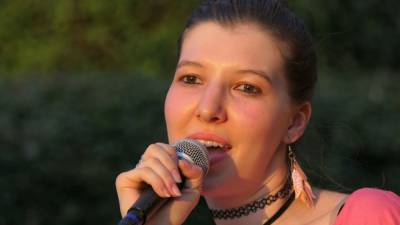 Хадижат Омарова - Пение народных песен может помочь восстановить легкие после COVID-19 - inforeactor.ru
