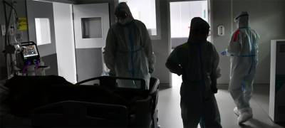 Жизни 806 россиян забрал коронавирус за последние сутки - stolicaonego.ru - Россия