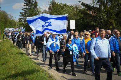 Польша рассмотрит вопрос о запрете поездок израильских школьников - news.israelinfo.co.il - Израиль - Польша