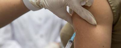 Власти США рекомендуют гражданам делать третью дозу прививки от коронавируса - runews24.ru - Сша - New York