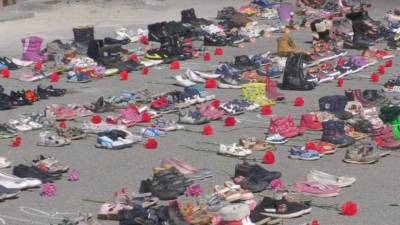 Епархия выставила на улице тысячу пар обуви, призывая не делать аборт (ФОТО) - newdaynews.ru