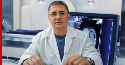 Александр Мясников - Мясников заявил о риске развития рака после COVID-19 - profile.ru