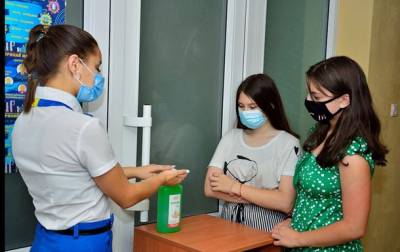 Вспышка COVID в детском лагере Одессы: четверых детей госпитализировали - korrespondent.net - Украина - Одесса