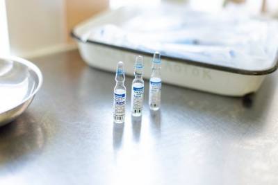 Ревакцинироваться можно любой вакциной от COVID-19 – врач - chita.ru