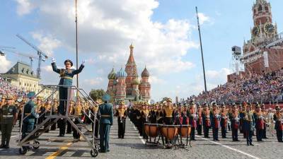 Участники фестиваля «Спасская башня» выступят в парках Москвы - vm.ru - Россия - Москва