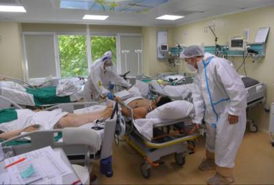 Более 50 ковидных госпиталей развернуто в Татарстане, они практически заполнены - interfax-russia.ru - республика Татарстан