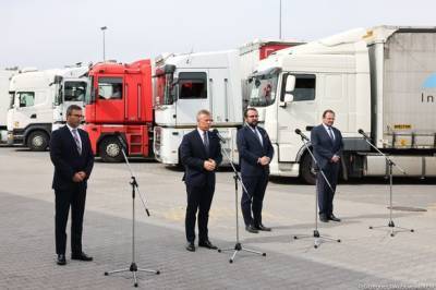 Анджей Дуды - Польша отправит в Украину 20 грузовиков со средствами борьбы против COVID-19 - unn.com.ua - Украина - Киев - Польша