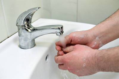 Названо необходимое время для мытья рук - lenta.ru - Англия