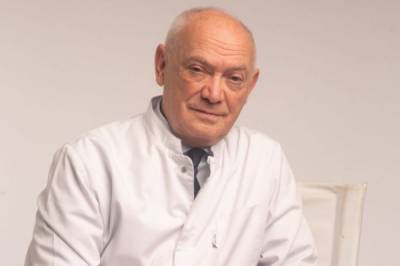 Румянцев: медики заслуживают достойную оценку труда при назначении пенсий - aif.ru - Россия
