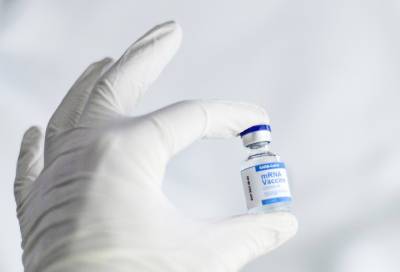 В сентябре могут начаться клинические испытания новой российской вакцины от коронавируса - online47.ru - Россия