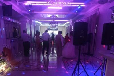 Две свадьбы и пять банкетов незаконно провели на выходных в Чите - chita.ru - Чита