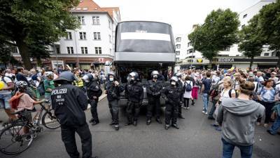 Запрещенные демонстрации в Берлине: тысячи нарушителей и 600 арестов - germania.one - Берлин