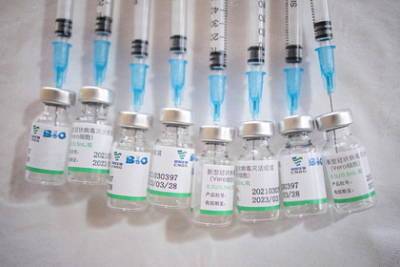 В России анонсировали регистрацию иностранной вакцины от COVID-19 - lenta.ru - Россия