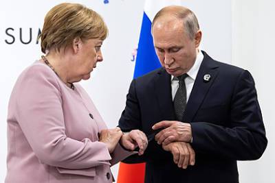 Владимир Путин - Ангела Меркель - Меркель последний раз посетит Москву в ранге канцлера ФРГ - lenta.ru - Россия - Москва - Германия