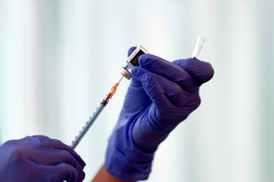 Програничники США изъяли на Аляске тысячи поддельных сертификатов о вакцинации - lenta.ru - Сша - Китай - штат Аляска