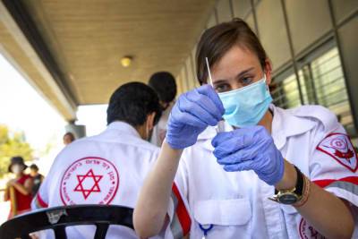 7 692 новых пациента в Израиле за сутки, количество тяжелых пациентов незначительно уменьшилось - news.israelinfo.co.il - Израиль