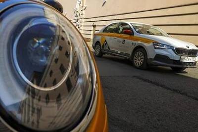 «Яндекс» поднимет цены на такси - lenta.ru - Россия - Пресс-Служба