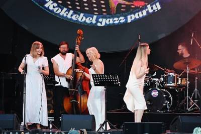 В Крыму завершился трехдневный международный фестиваль джаза - lenta.ru - Россия - республика Крым - Коктебель