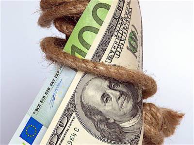 Владислав Антонов - ЦБ РФ понизил официальный курс доллара почти на 30 копеек, евро потерял 8 - rosbalt.ru - Россия - Сша