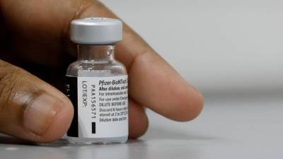 В США полностью одобрена первая вакцина от коронавируса - golos-ameriki.ru - Сша