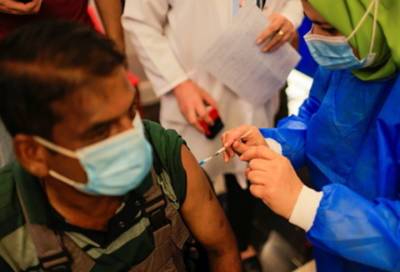 Американские ученые оценили вероятность попасть в больницу без прививки от коронавируса - online47.ru - Санкт-Петербург - Сша - Лос-Анджелес