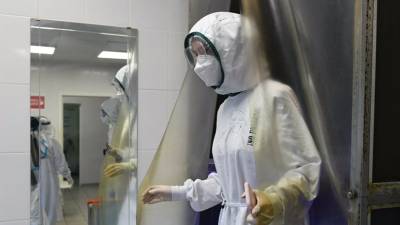 В России назвали стоимость лечения больных коронавирусом - russian.rt.com - Россия