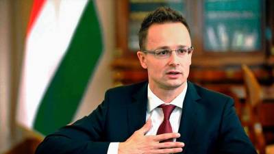 Петер Сийярто - В 2022 году Венгрия наладит производство Спутника V - news-front.info - Венгрия
