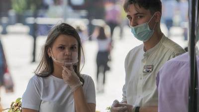 Московские врачи вылечили от коронавируса 2 299 пациентов за сутки - vm.ru - Россия - Москва - с. Всего