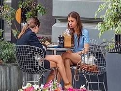 Поколению Z много не надо. Молодежь больше не хочет делать вид, что работает - newsland.com - Россия - Ссср